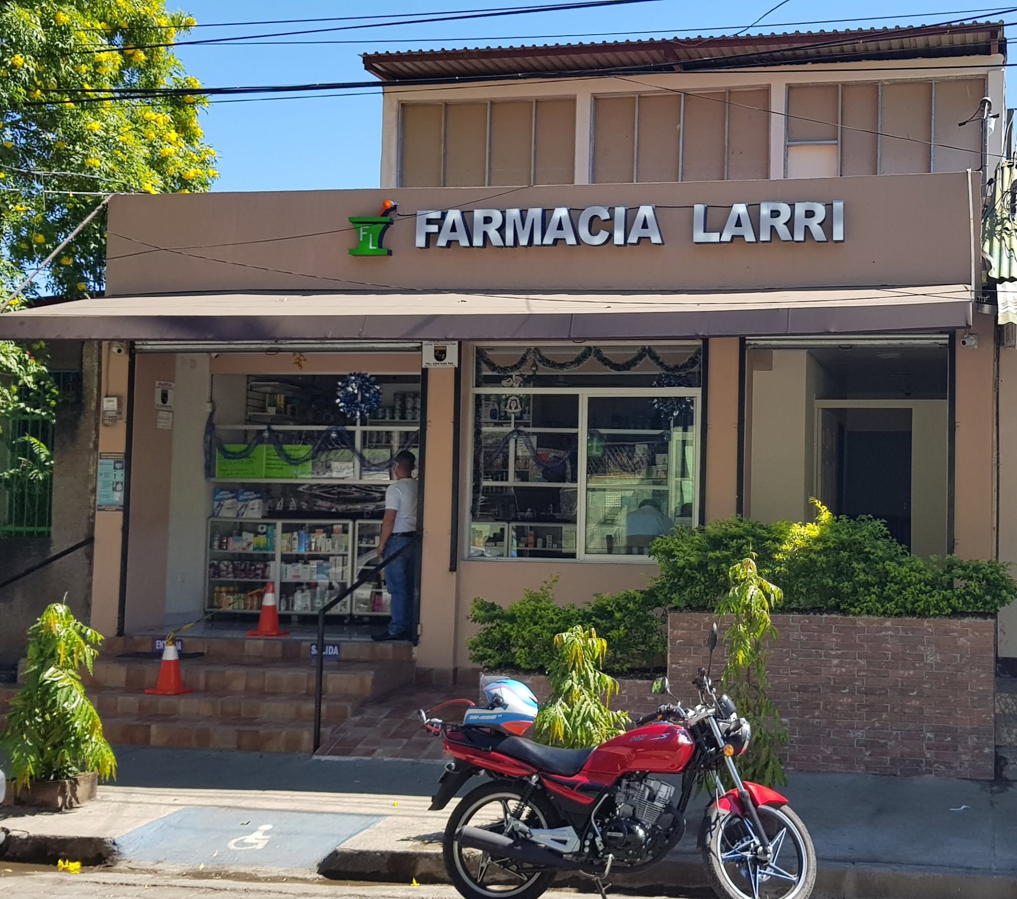 Farmacia LARRI