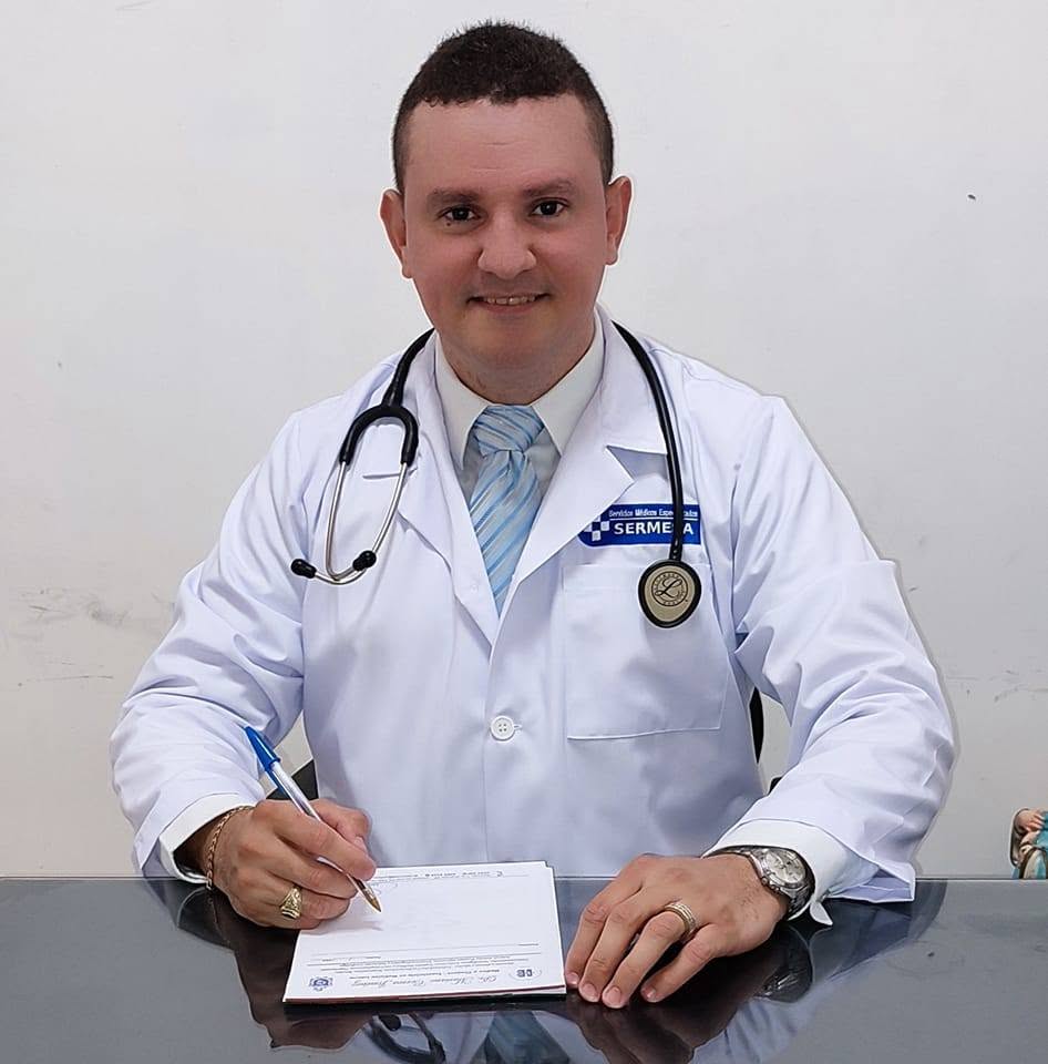 Dr. Eduardo Correa Jiménez - Pediatra