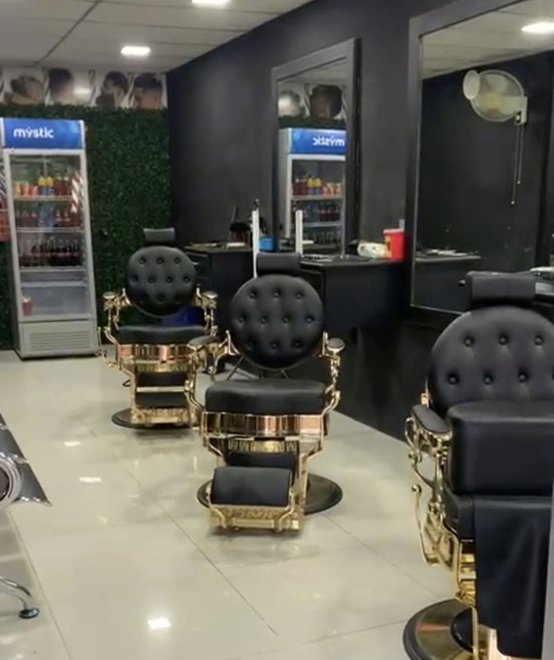 Yandel's Barbershop